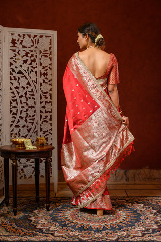 Saree with Blouse (Red)