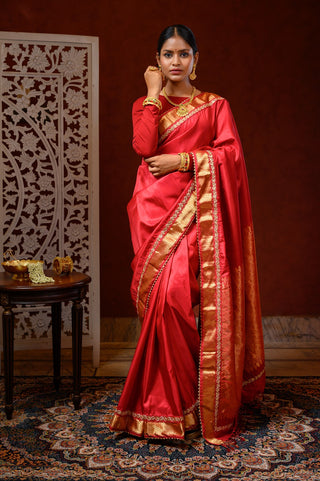 Saree with Blouse (Red & Golden)