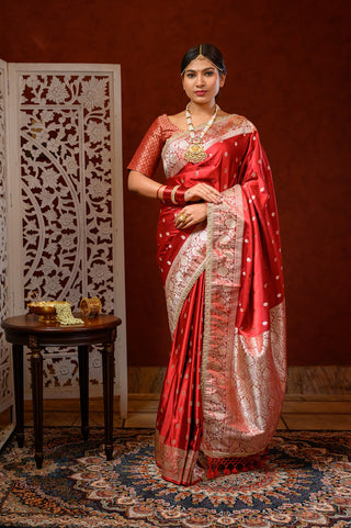 Saree with Blouse (Red)